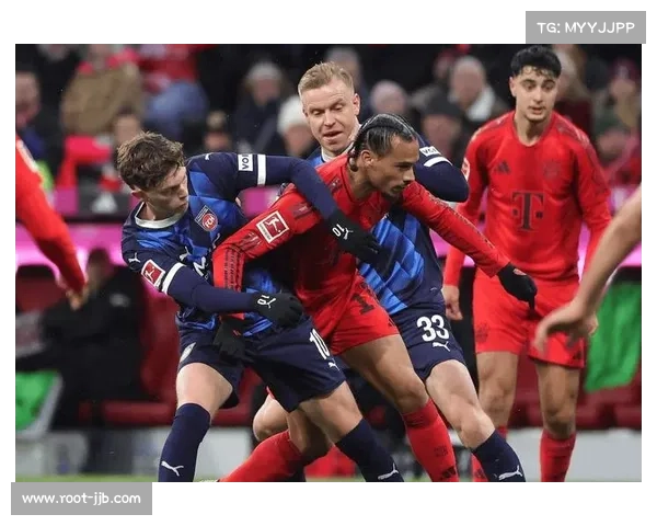 切尔西3-0狼队战术解析:边路进攻成制胜关键 切尔西3-0狼队战术解析:边路进攻成制胜关键